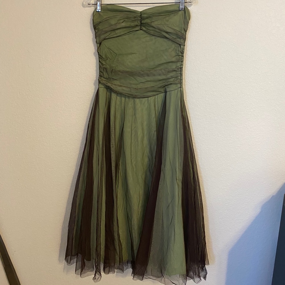 Sleeveless green/black absinthe party dress